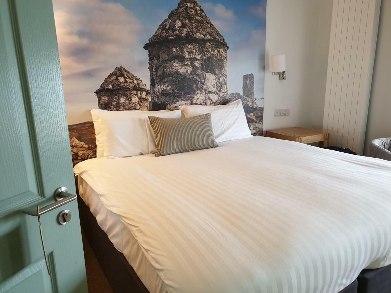 Manor House Rathlin Island Hotel Ballycastle Exterior photo